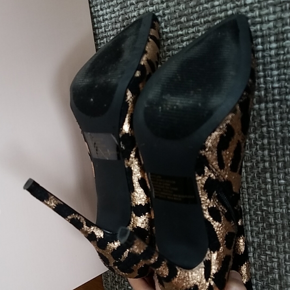 JustFab Leopard "Shylan" Stiletto Booties- Excellent Condition! Sz 7.5 - Picture 7 of 8